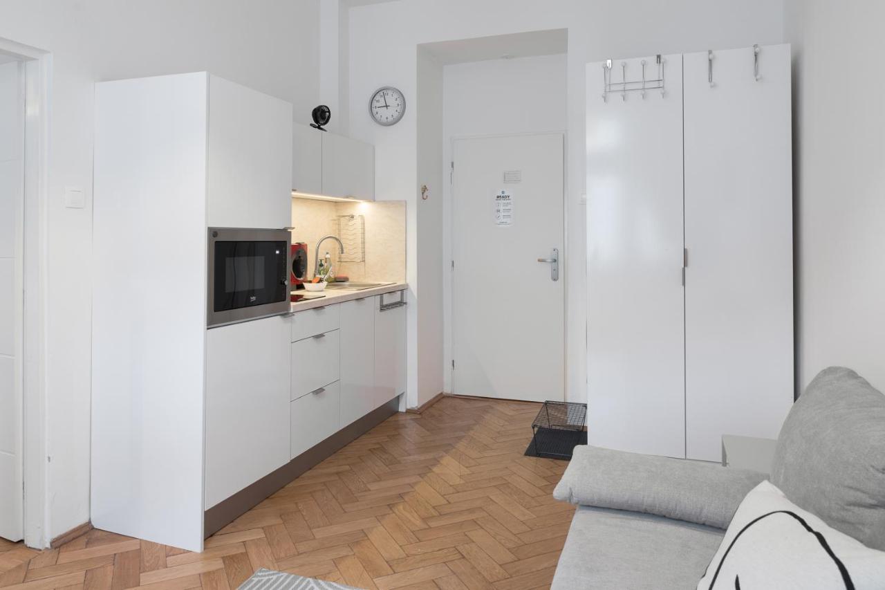 Skolska Junior Apartment Prag Exterior foto